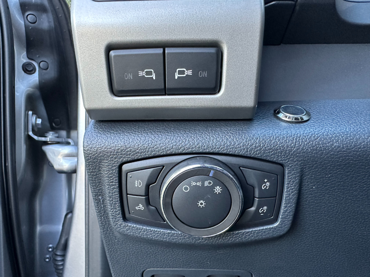 Ford Super Duty F-250 SRW Lariat 4WD Crew Cab 6.75' Box 2022