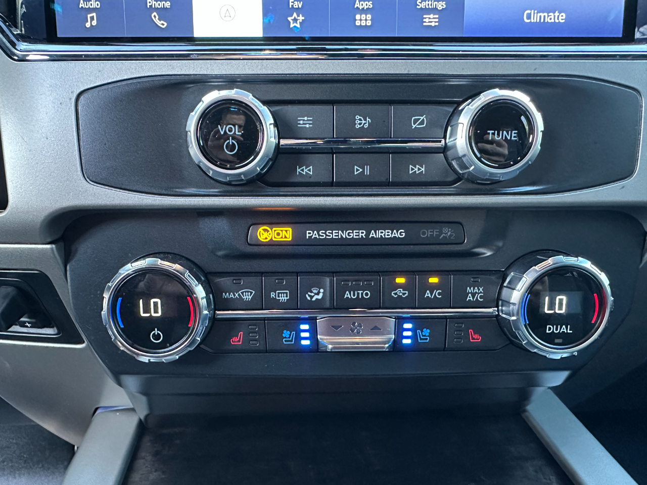 Ford Super Duty F-250 SRW Lariat 4WD Crew Cab 6.75' Box 2022