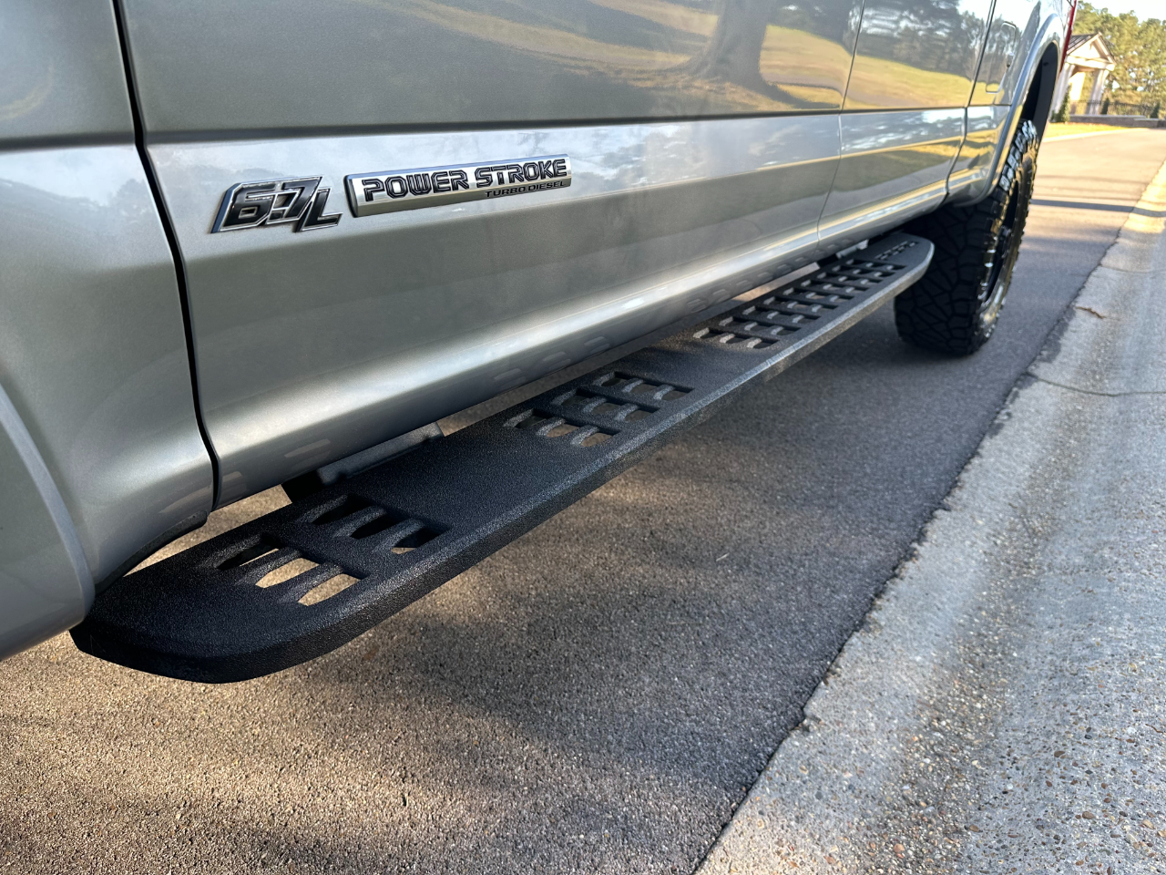 Ford Super Duty F-250 SRW Lariat 4WD Crew Cab 6.75' Box 2022