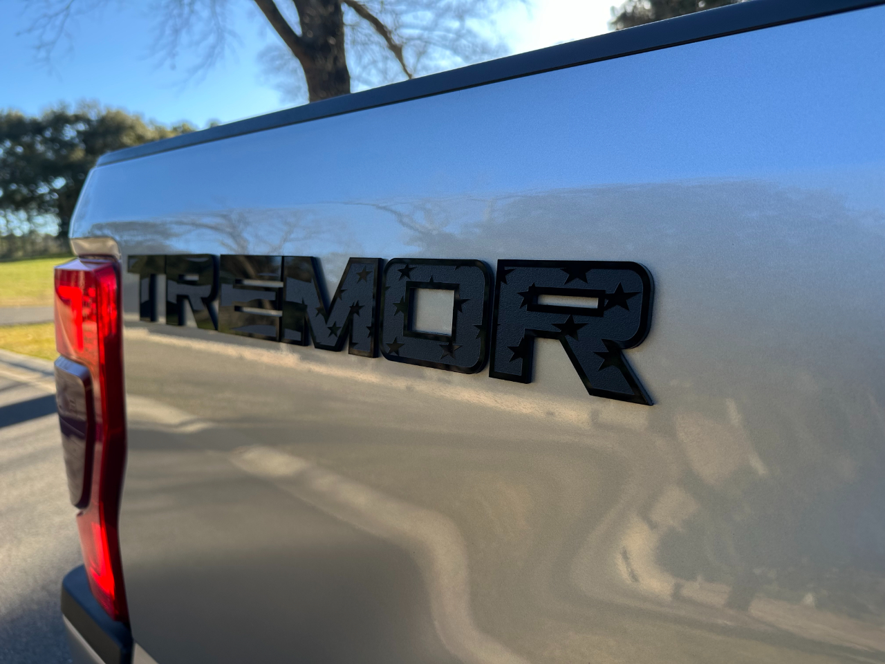 Ford Super Duty F-250 SRW Lariat 4WD Crew Cab 6.75' Box 2022