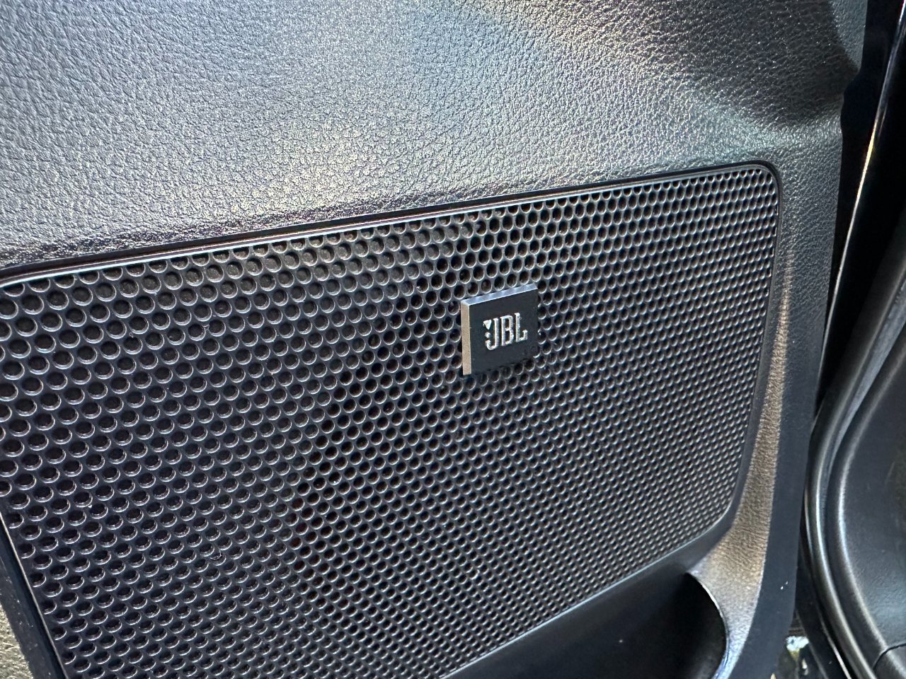 Toyota Tundra 4WD Platinum CrewMax 5.5' Bed 5.7L (Natl) 2020