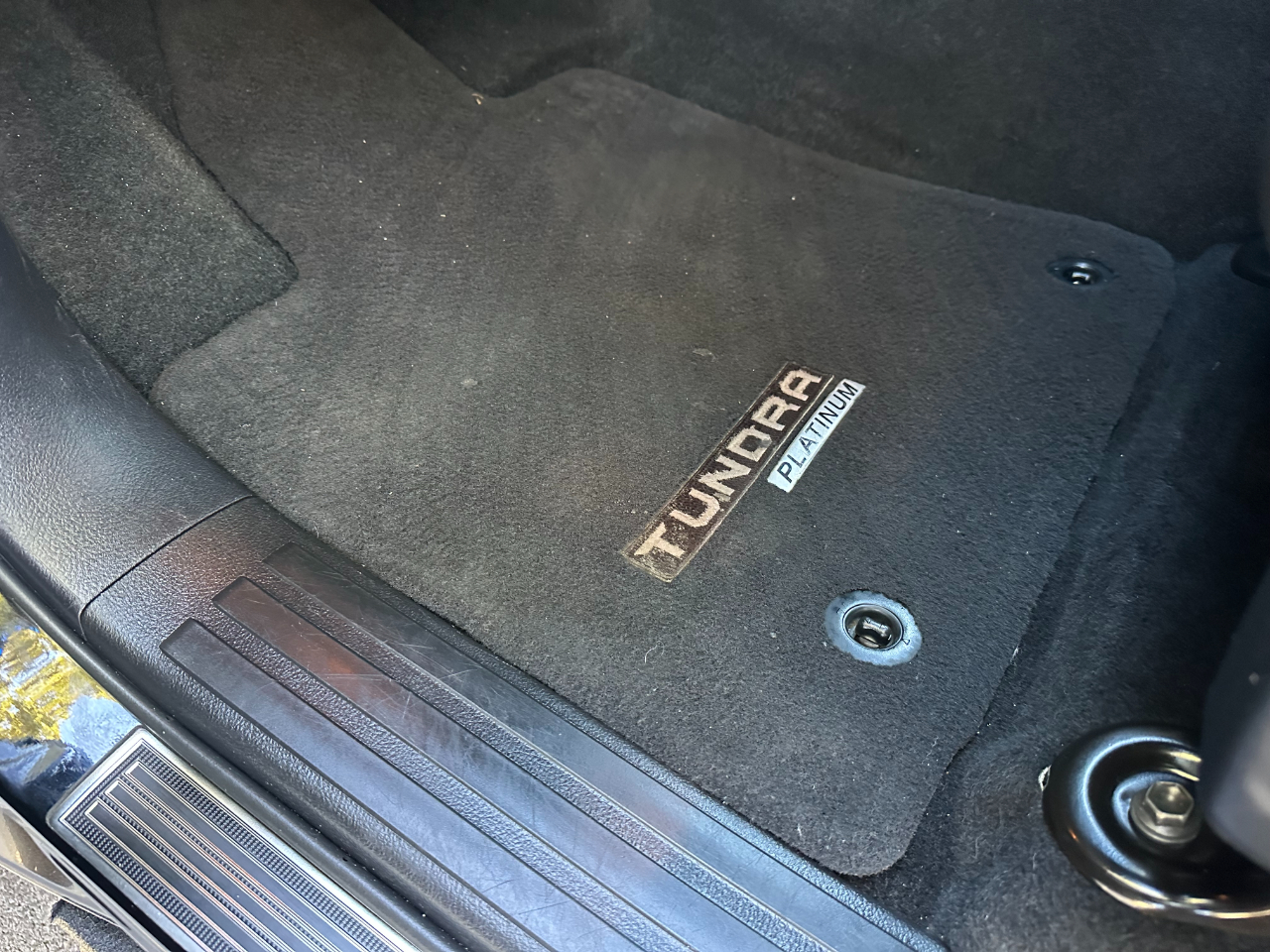 Toyota Tundra 4WD Platinum CrewMax 5.5' Bed 5.7L (Natl) 2020