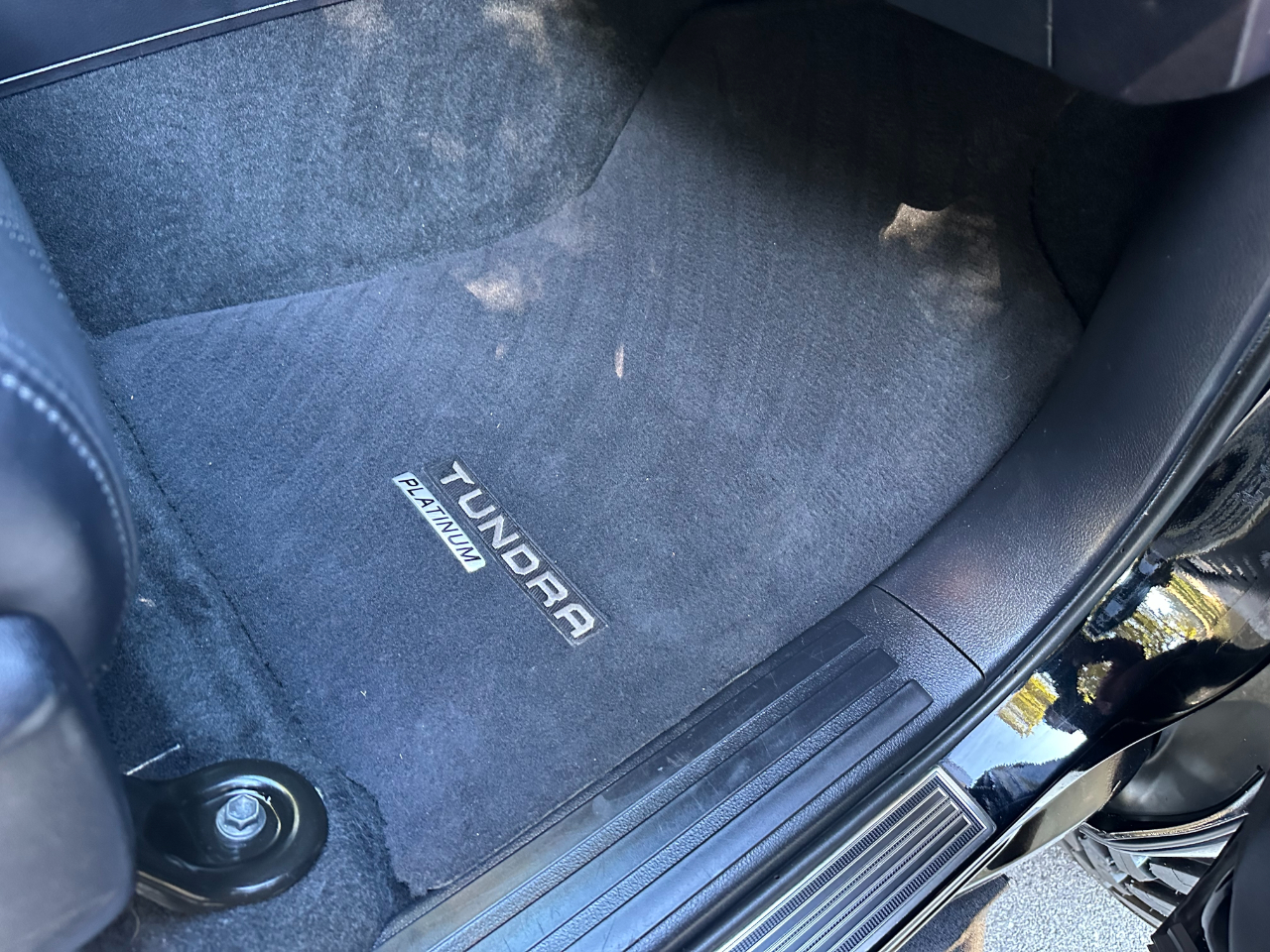 Toyota Tundra 4WD Platinum CrewMax 5.5' Bed 5.7L (Natl) 2020