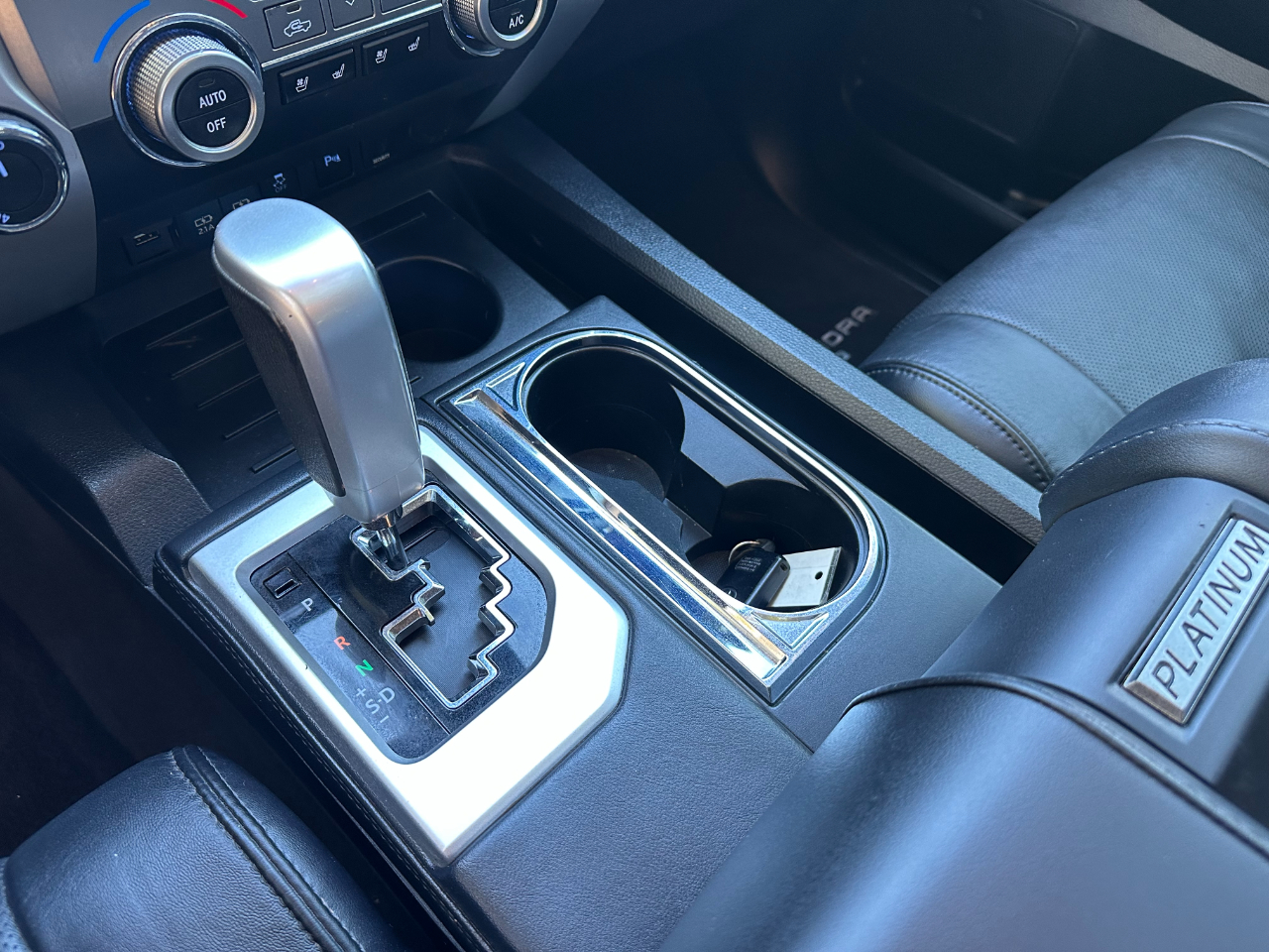 Toyota Tundra 4WD Platinum CrewMax 5.5' Bed 5.7L (Natl) 2020