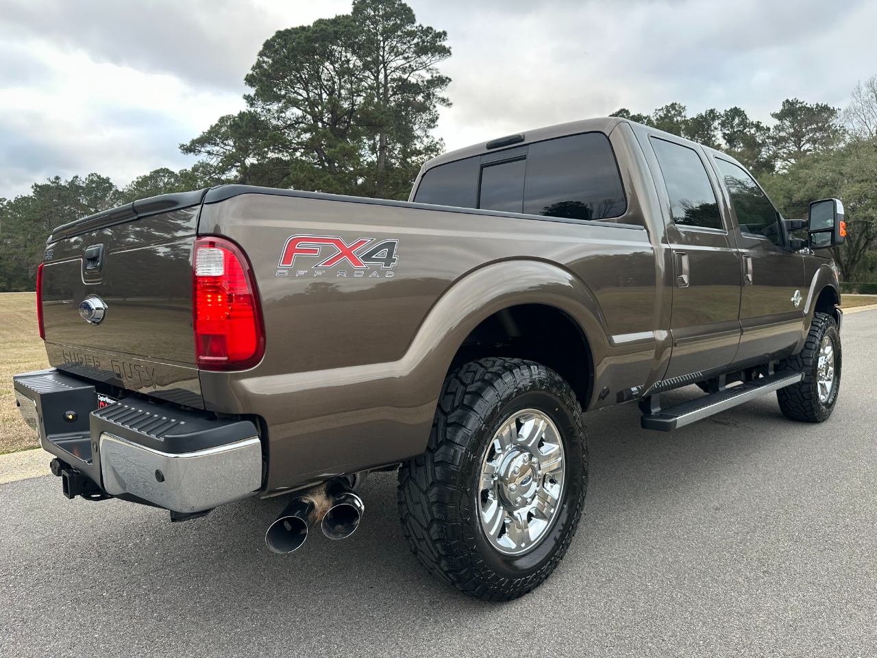 Ford Super Duty F-250 SRW 4WD Crew Cab 156" Lariat 2016