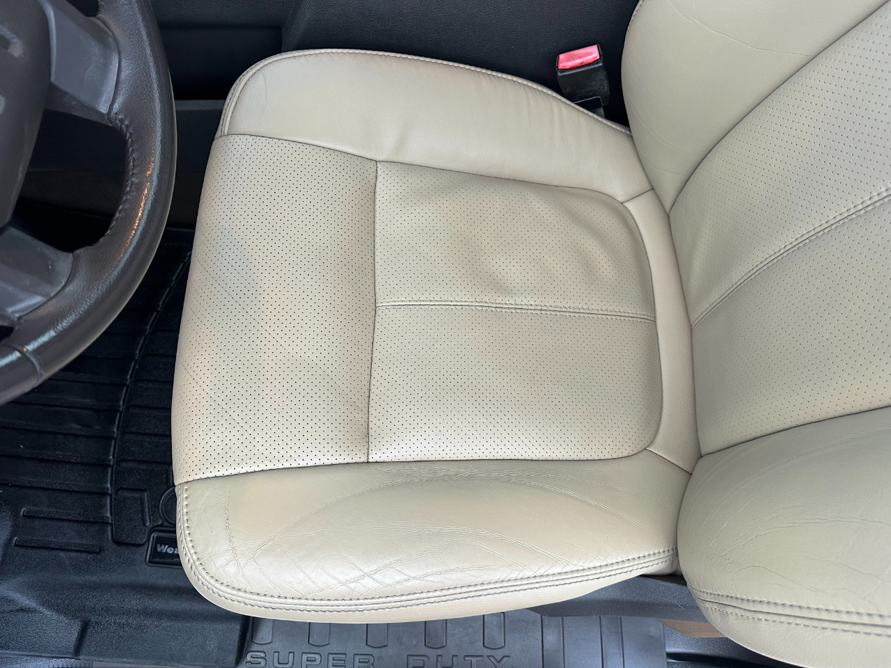 Ford Super Duty F-250 SRW 4WD Crew Cab 156" Lariat 2016