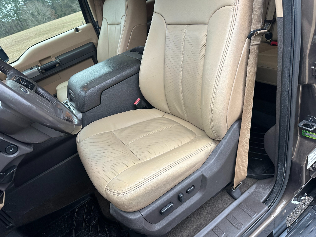 Ford Super Duty F-250 SRW 4WD Crew Cab 156" Lariat 2016