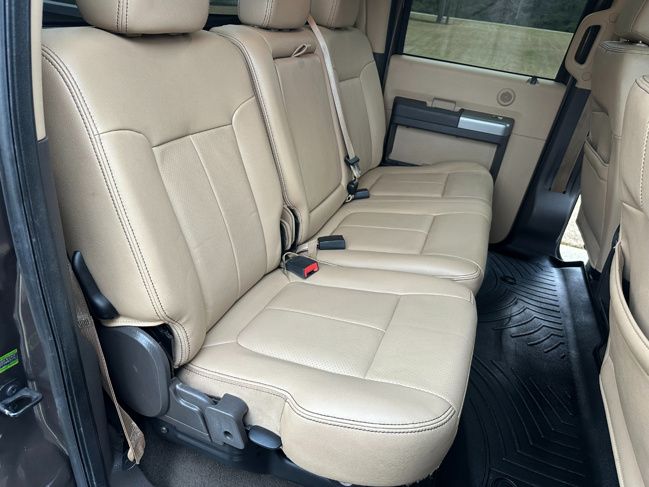 Ford Super Duty F-250 SRW 4WD Crew Cab 156" Lariat 2016