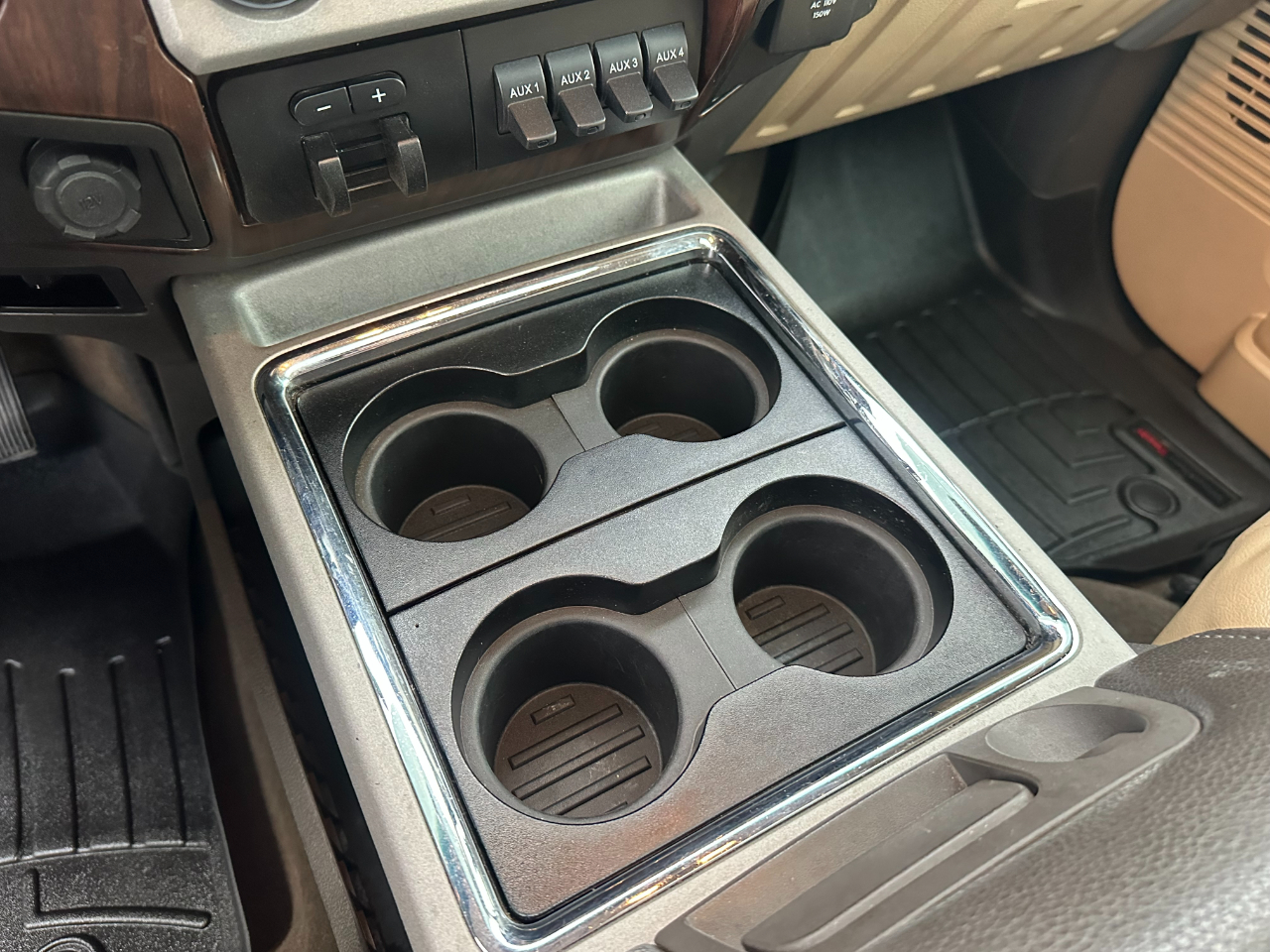 Ford Super Duty F-250 SRW 4WD Crew Cab 156" Lariat 2016