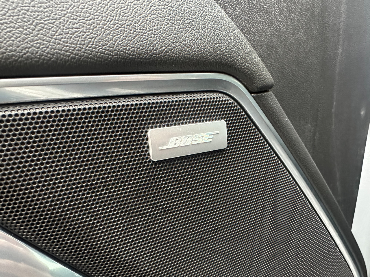 Chevrolet Silverado 1500 4WD Crew Cab 147" RST 2022