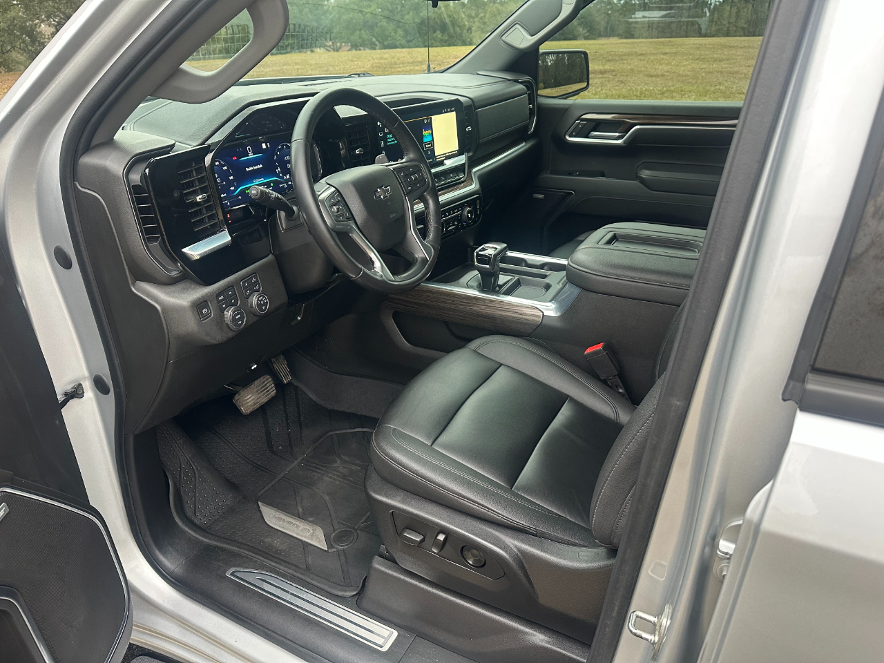 Chevrolet Silverado 1500 4WD Crew Cab 147" RST 2022