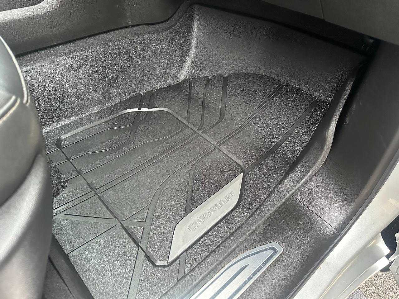 Chevrolet Silverado 1500 4WD Crew Cab 147" RST 2022