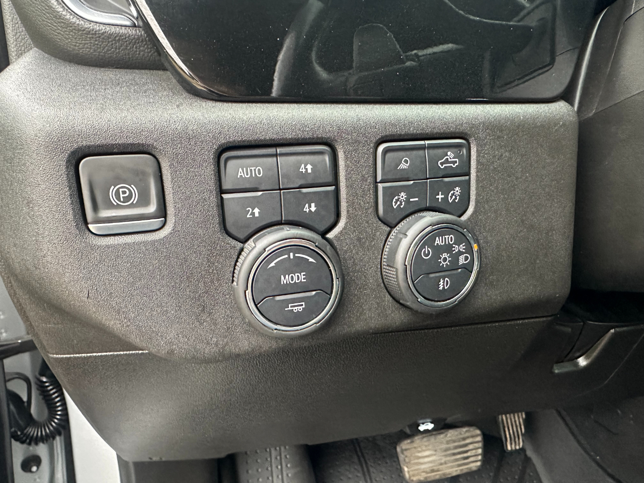 Chevrolet Silverado 1500 4WD Crew Cab 147" RST 2022