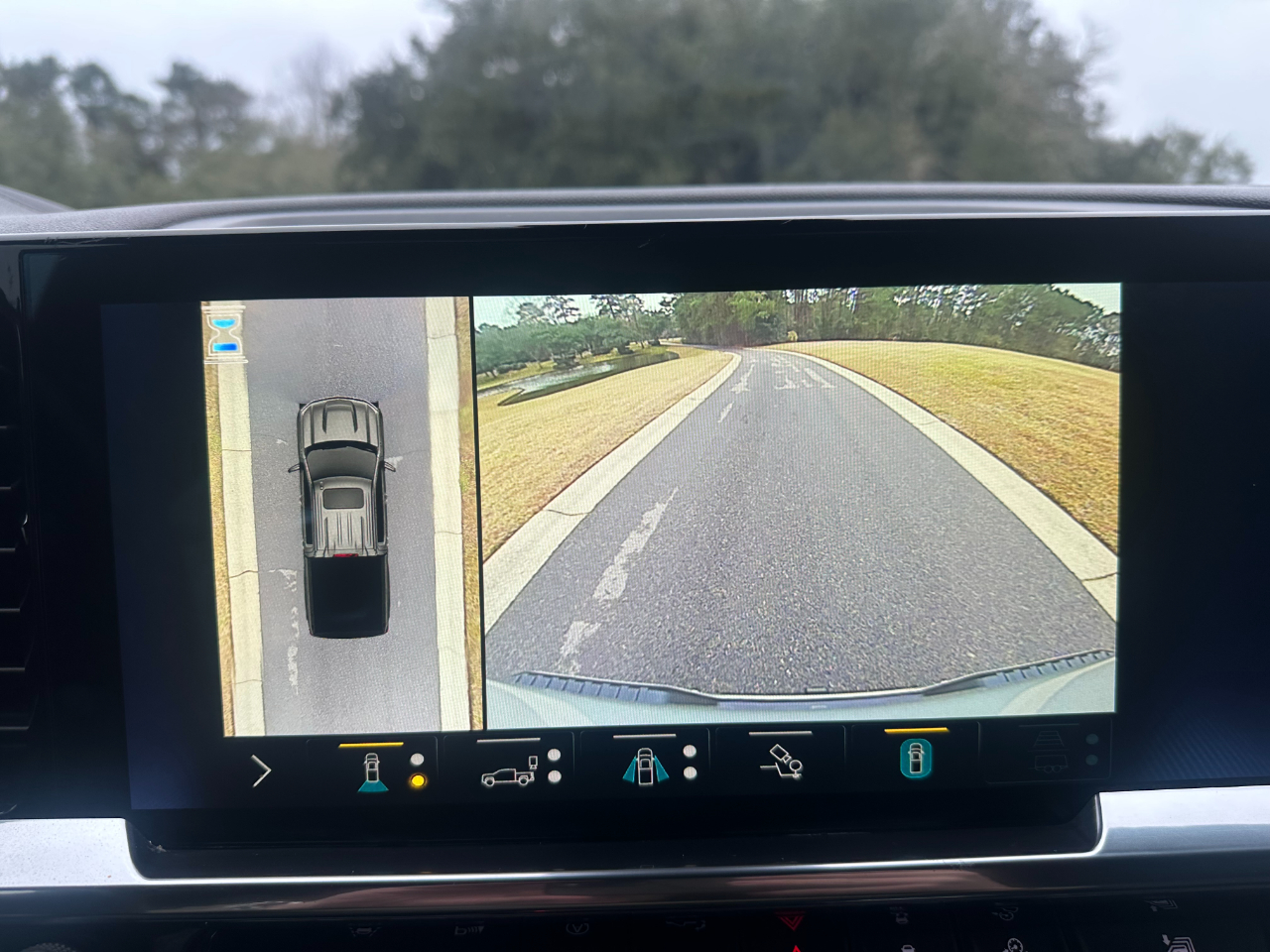 Chevrolet Silverado 1500 4WD Crew Cab 147" RST 2022