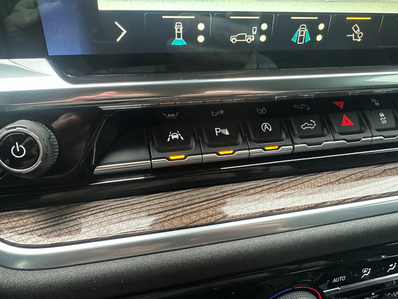 Chevrolet Silverado 1500 4WD Crew Cab 147" RST 2022