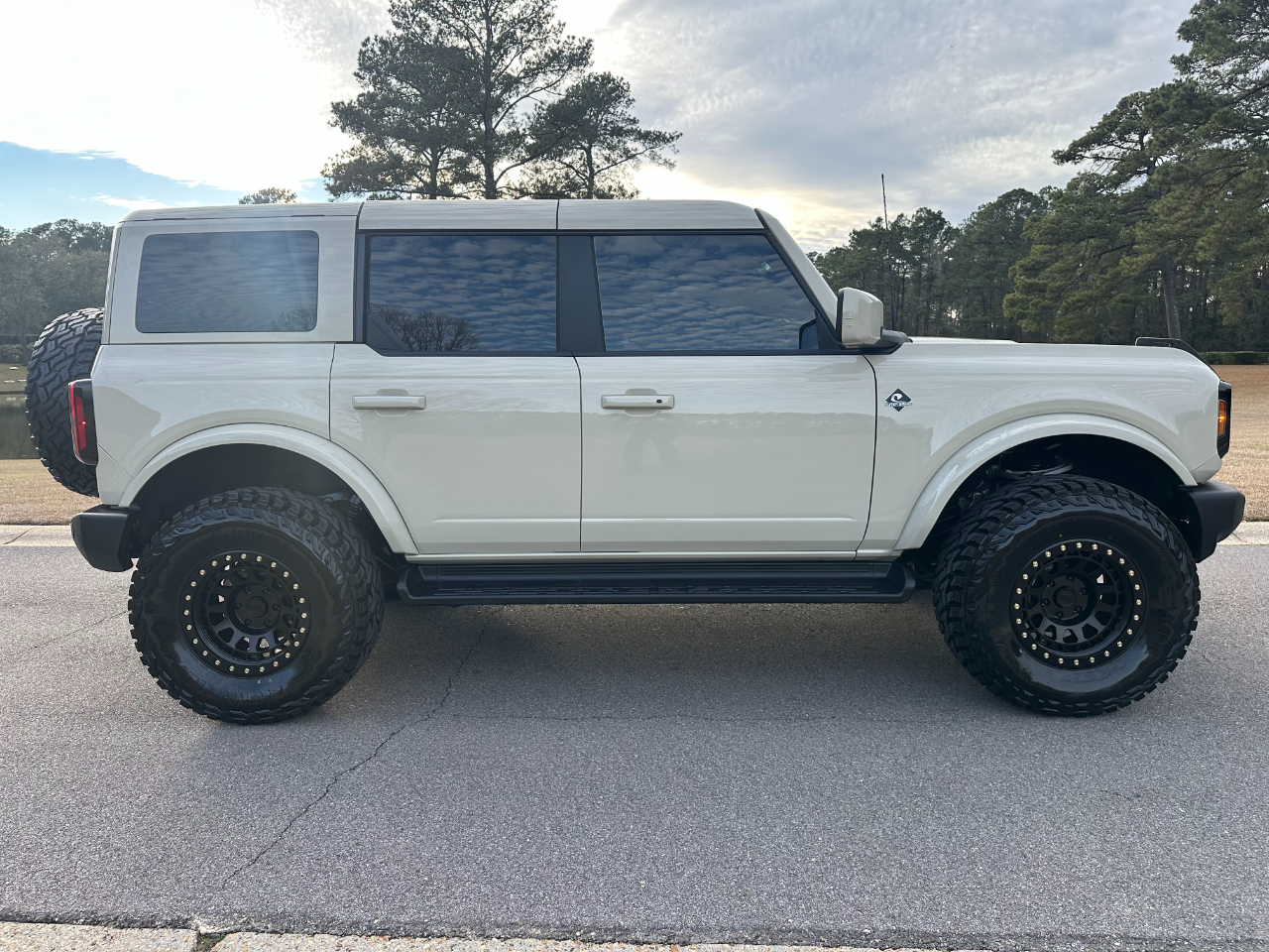 Ford Bronco Outer Banks 4 Door 4x4 2025