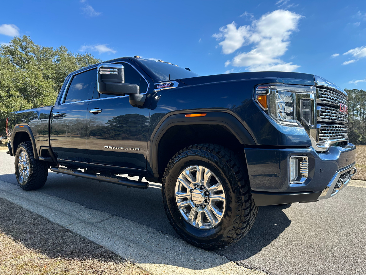 GMC Sierra 2500HD 4WD Crew Cab 159" Denali 2022
