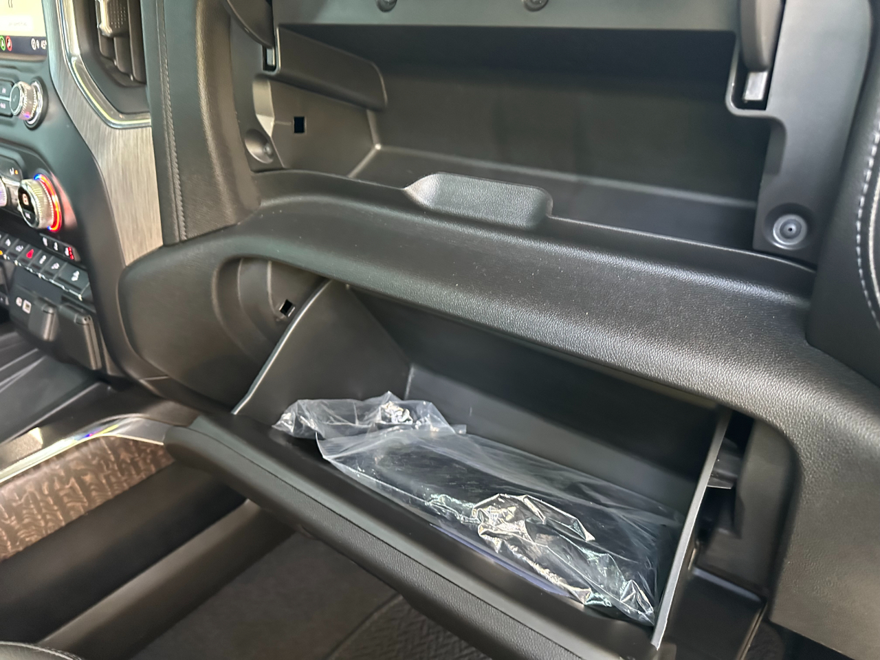 GMC Sierra 2500HD 4WD Crew Cab 159" Denali 2022