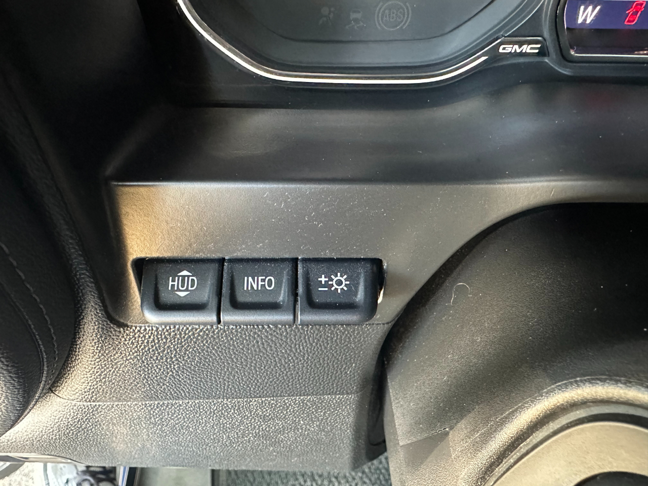 GMC Sierra 2500HD 4WD Crew Cab 159" Denali 2022