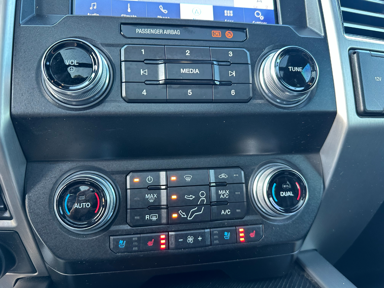 Ford Super Duty F-250 SRW Platinum 4WD Crew Cab 6.75' Box 2021