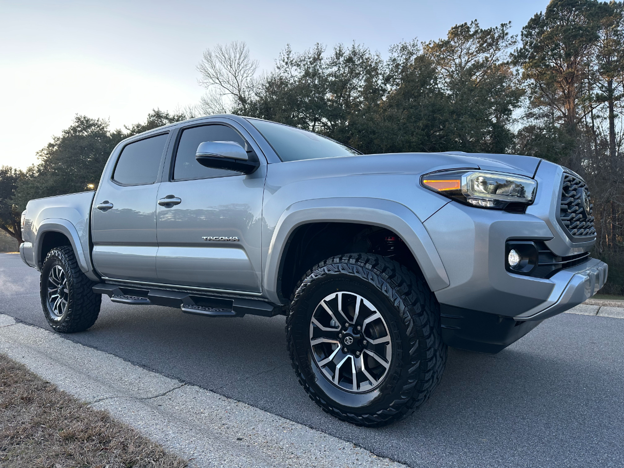 Toyota Tacoma 4WD TRD Sport Double Cab 5' Bed V6 AT (Natl) 2023