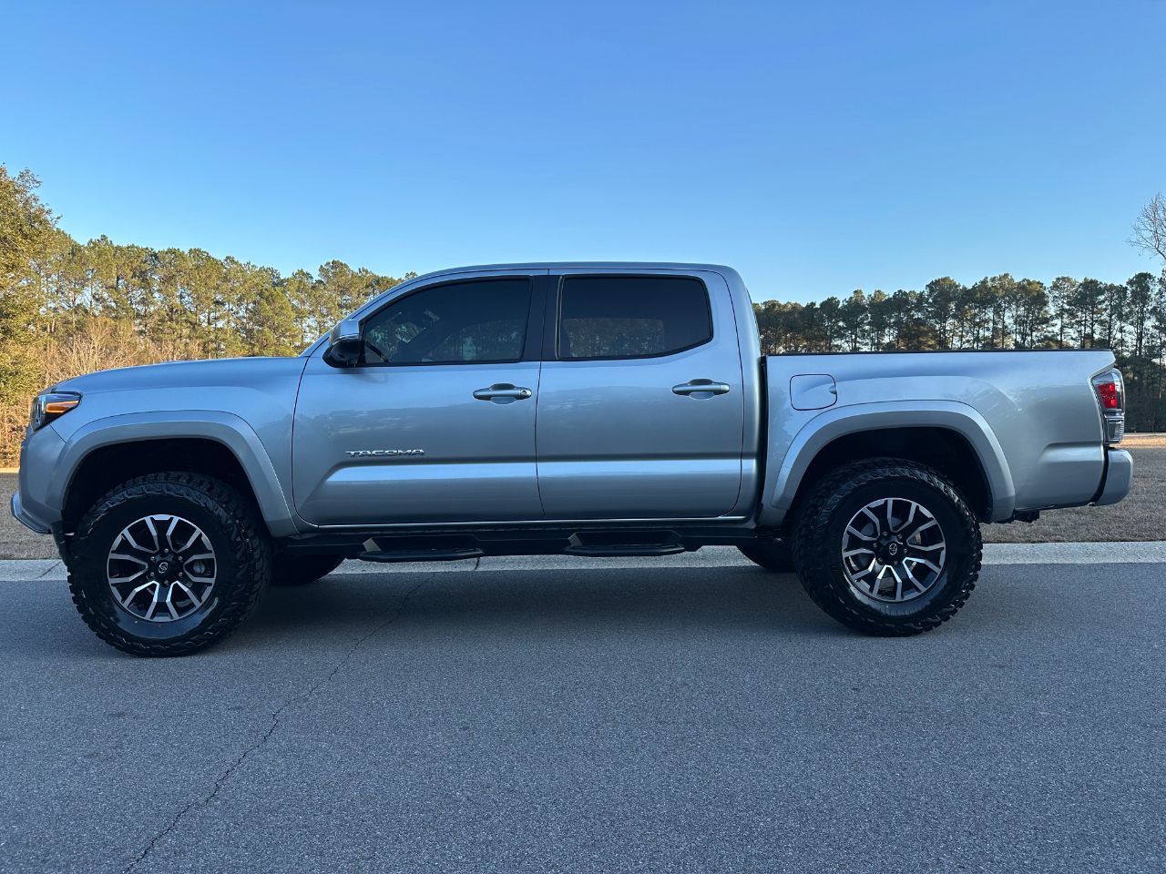 Toyota Tacoma 4WD TRD Sport Double Cab 5' Bed V6 AT (Natl) 2023
