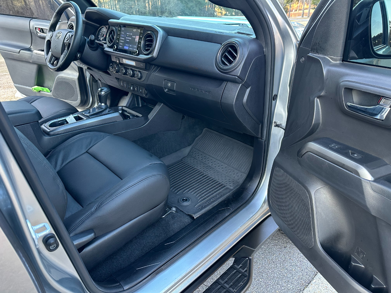 Toyota Tacoma 4WD TRD Sport Double Cab 5' Bed V6 AT (Natl) 2023