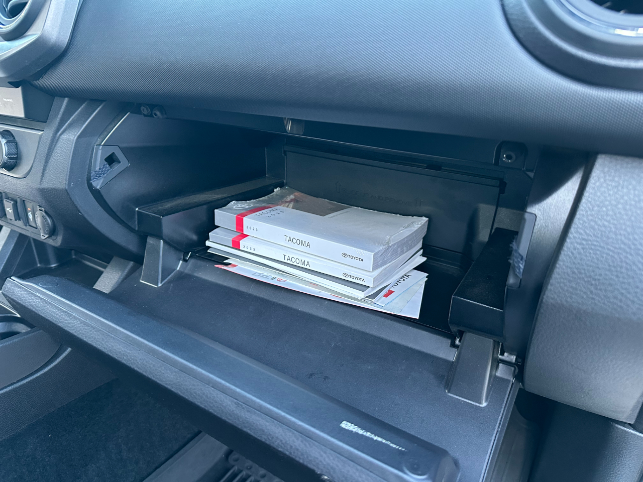 Toyota Tacoma 4WD TRD Sport Double Cab 5' Bed V6 AT (Natl) 2023