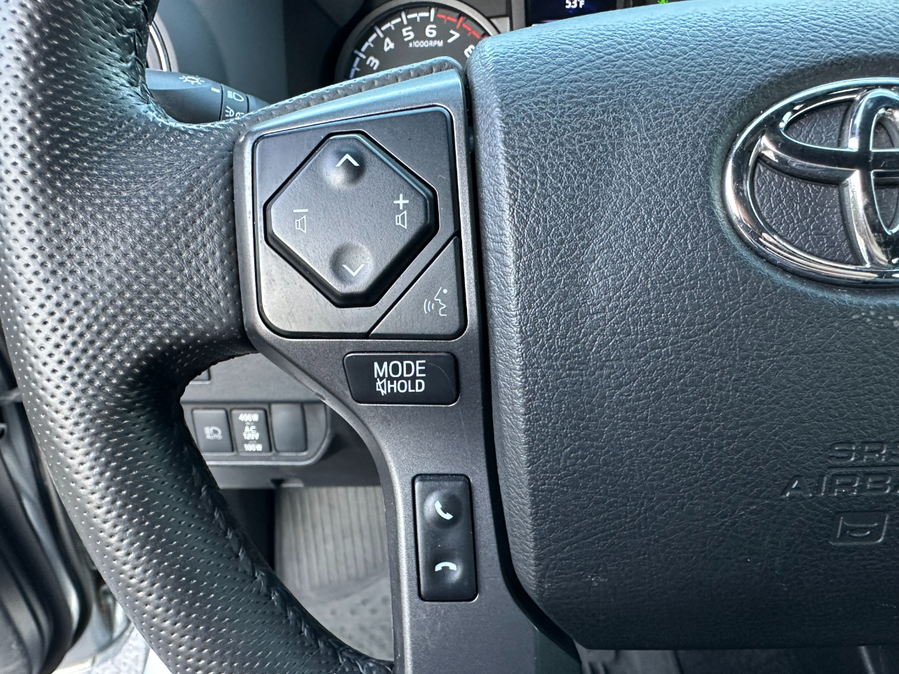 Toyota Tacoma 4WD TRD Sport Double Cab 5' Bed V6 AT (Natl) 2023