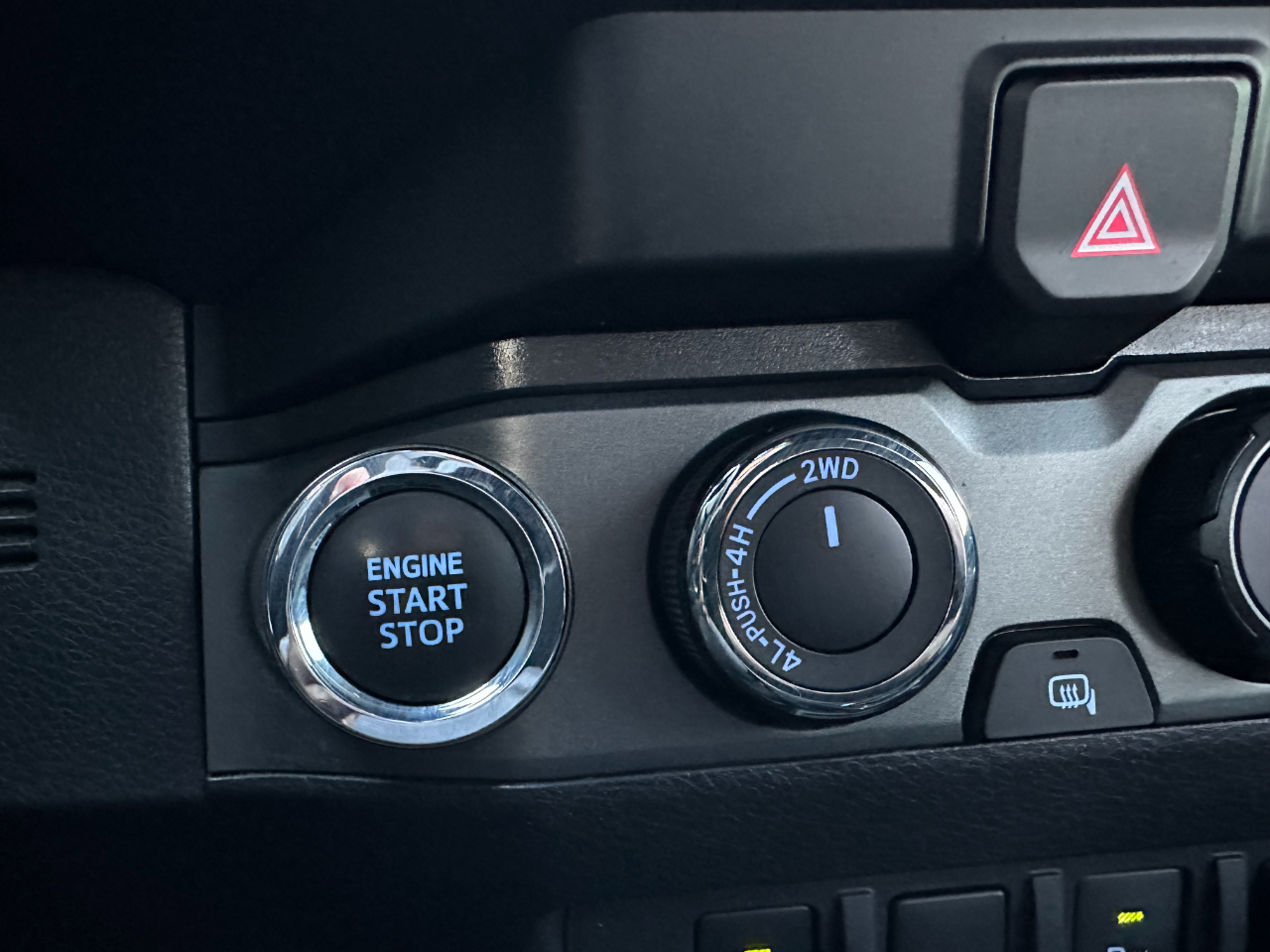 Toyota Tacoma 4WD TRD Sport Double Cab 5' Bed V6 AT (Natl) 2023