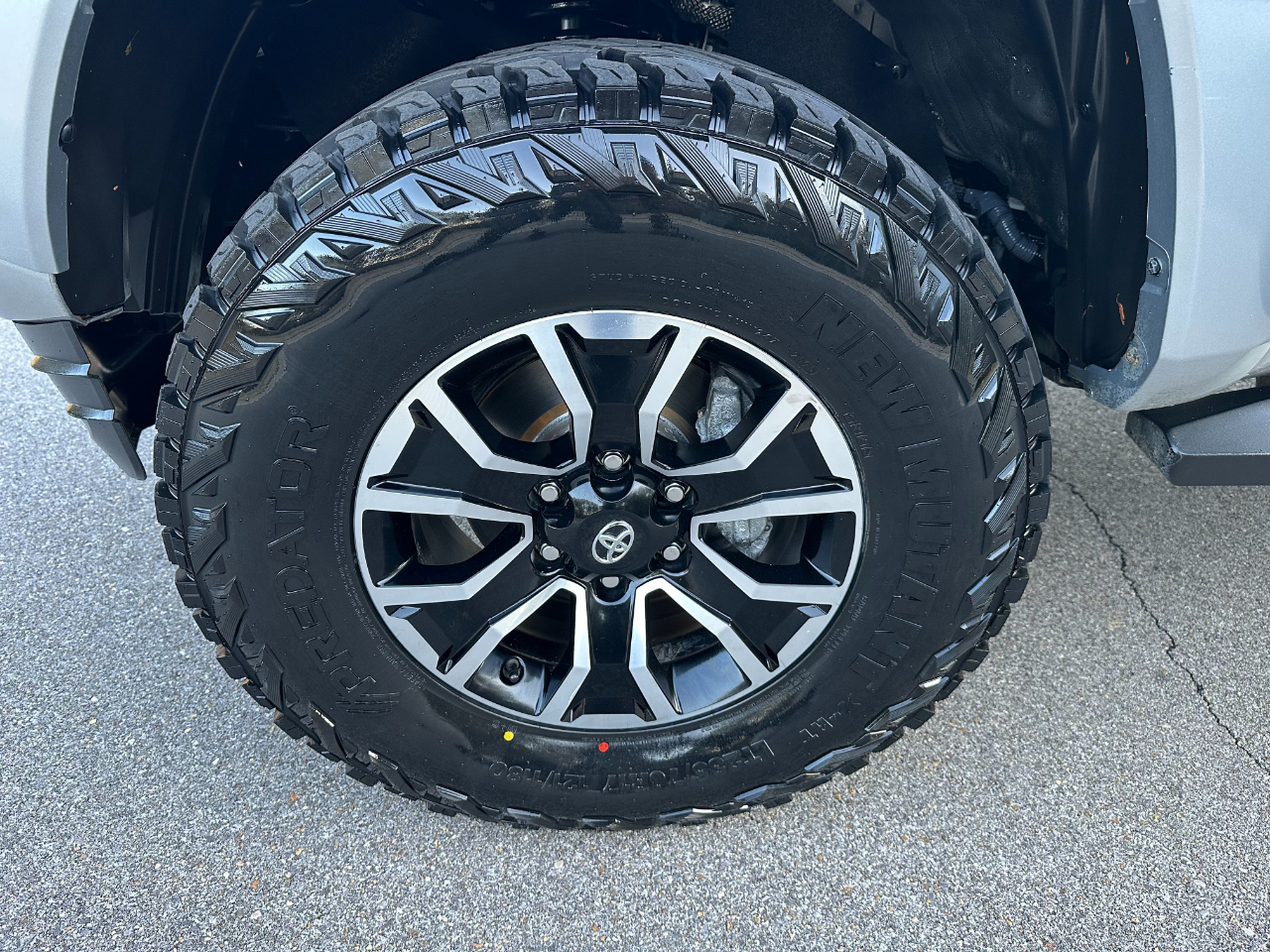 Toyota Tacoma 4WD TRD Sport Double Cab 5' Bed V6 AT (Natl) 2023