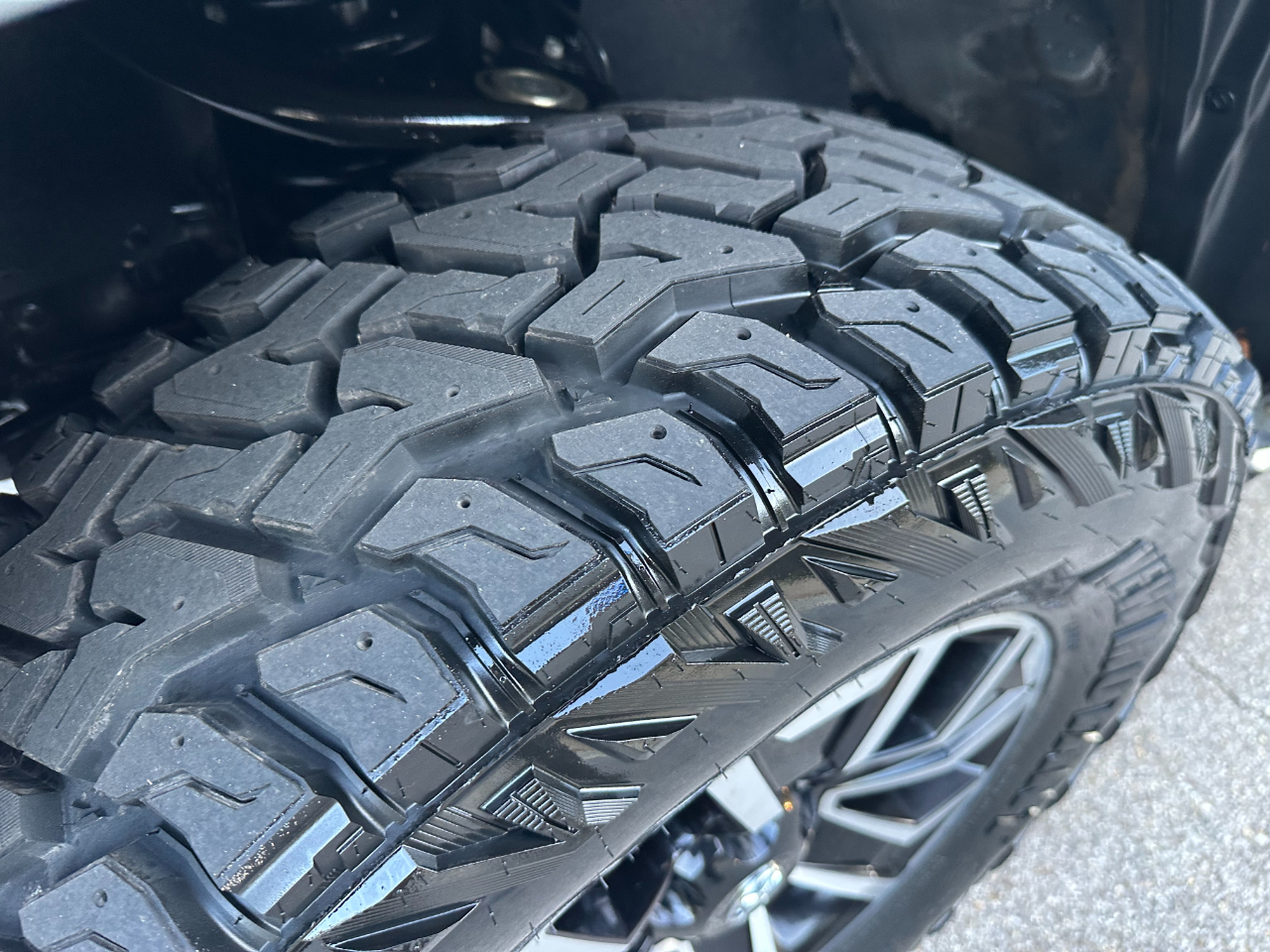 Toyota Tacoma 4WD TRD Sport Double Cab 5' Bed V6 AT (Natl) 2023