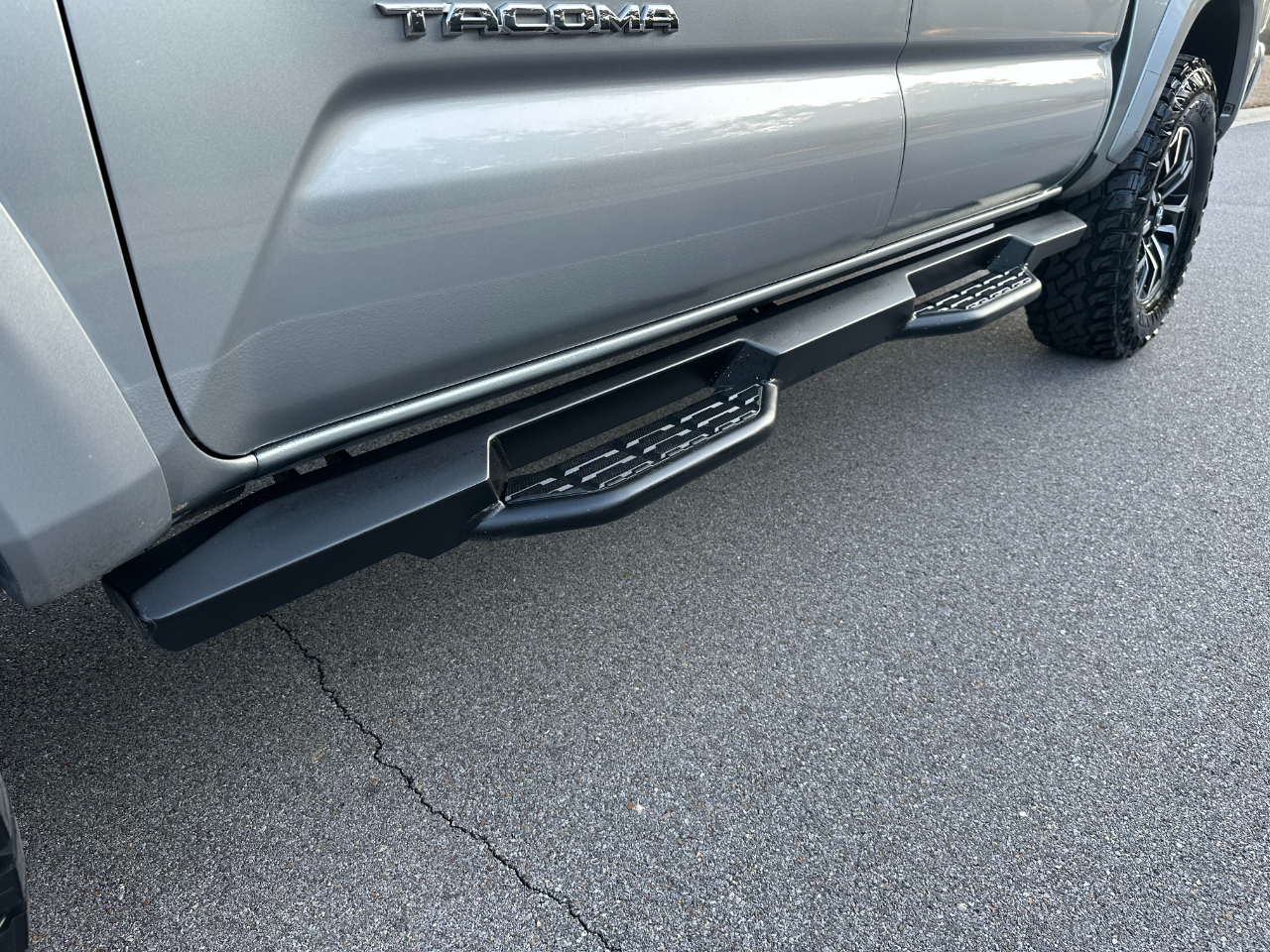 Toyota Tacoma 4WD TRD Sport Double Cab 5' Bed V6 AT (Natl) 2023