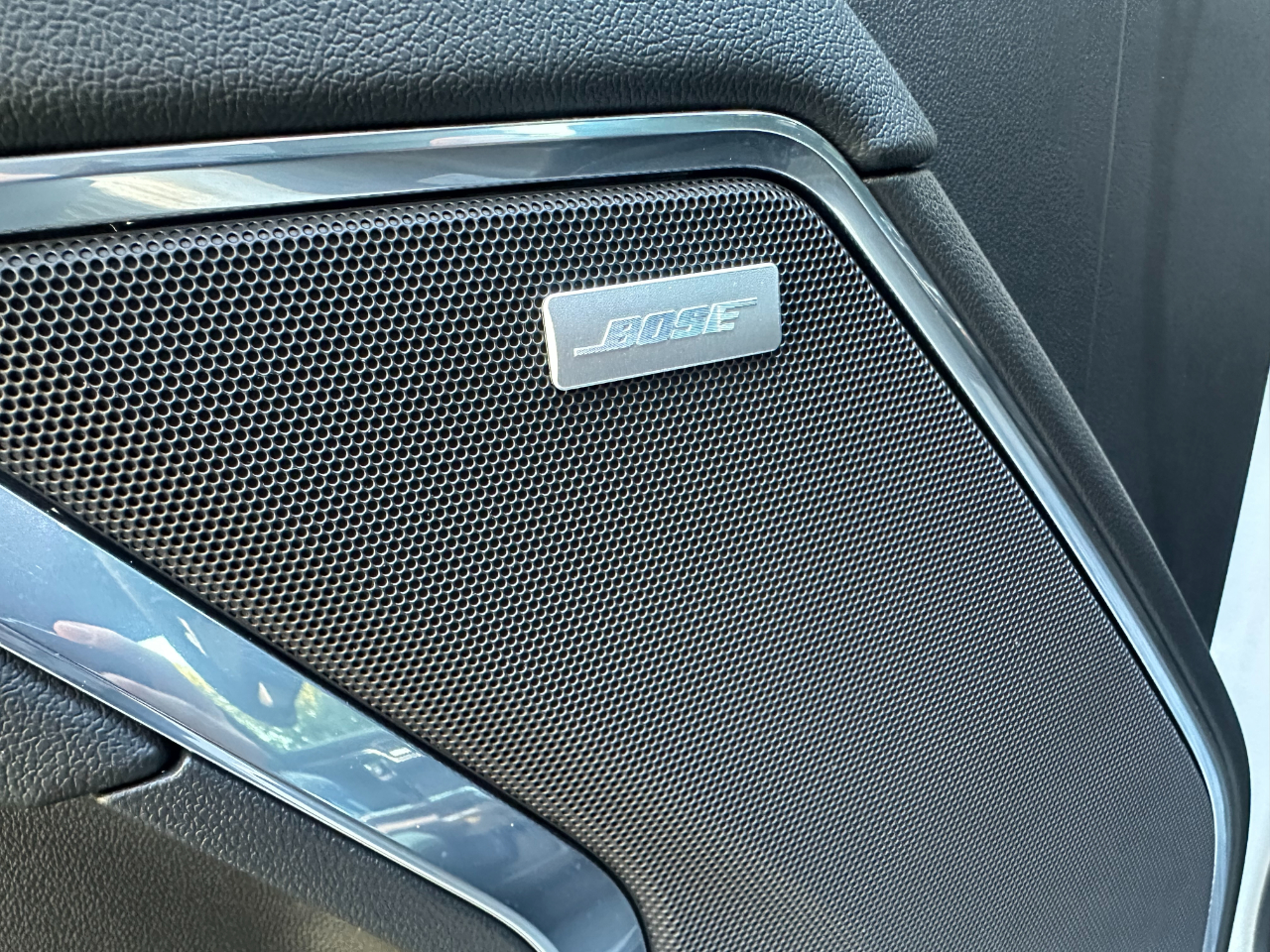 GMC Sierra 1500 4WD Crew Cab 147" Elevation w/3SB 2024