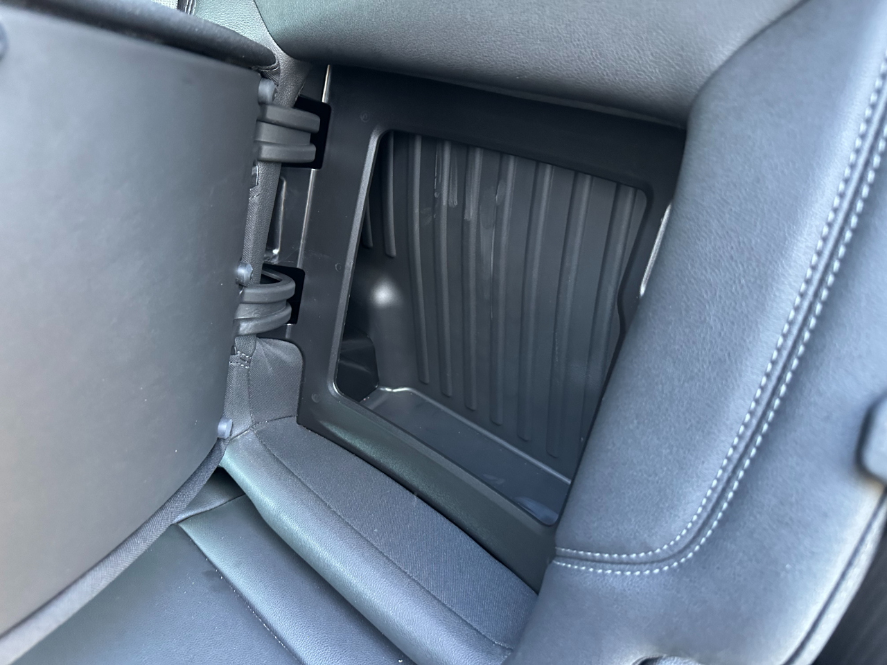 GMC Sierra 1500 4WD Crew Cab 147" Elevation w/3SB 2024