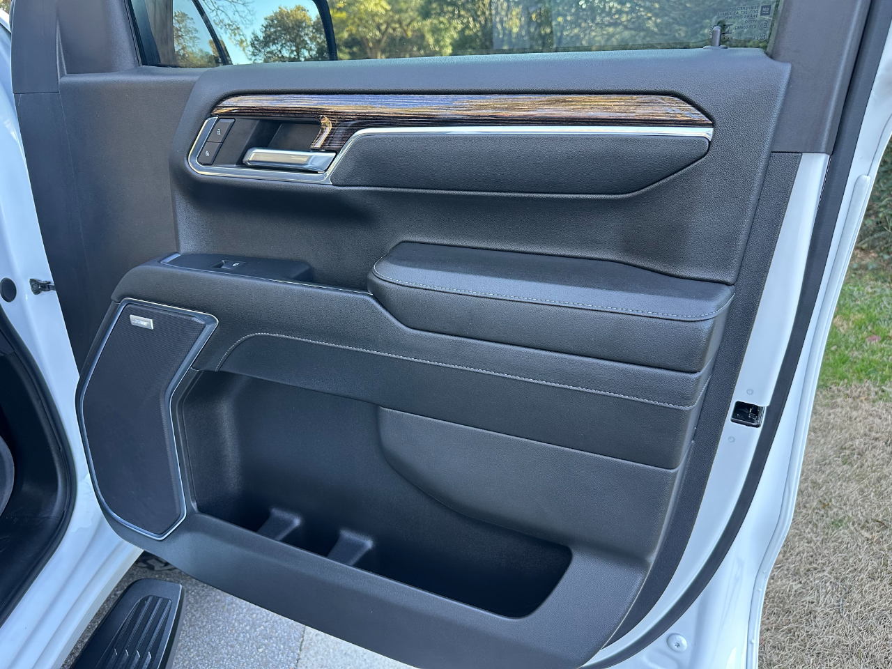 GMC Sierra 1500 4WD Crew Cab 147" Elevation w/3SB 2024