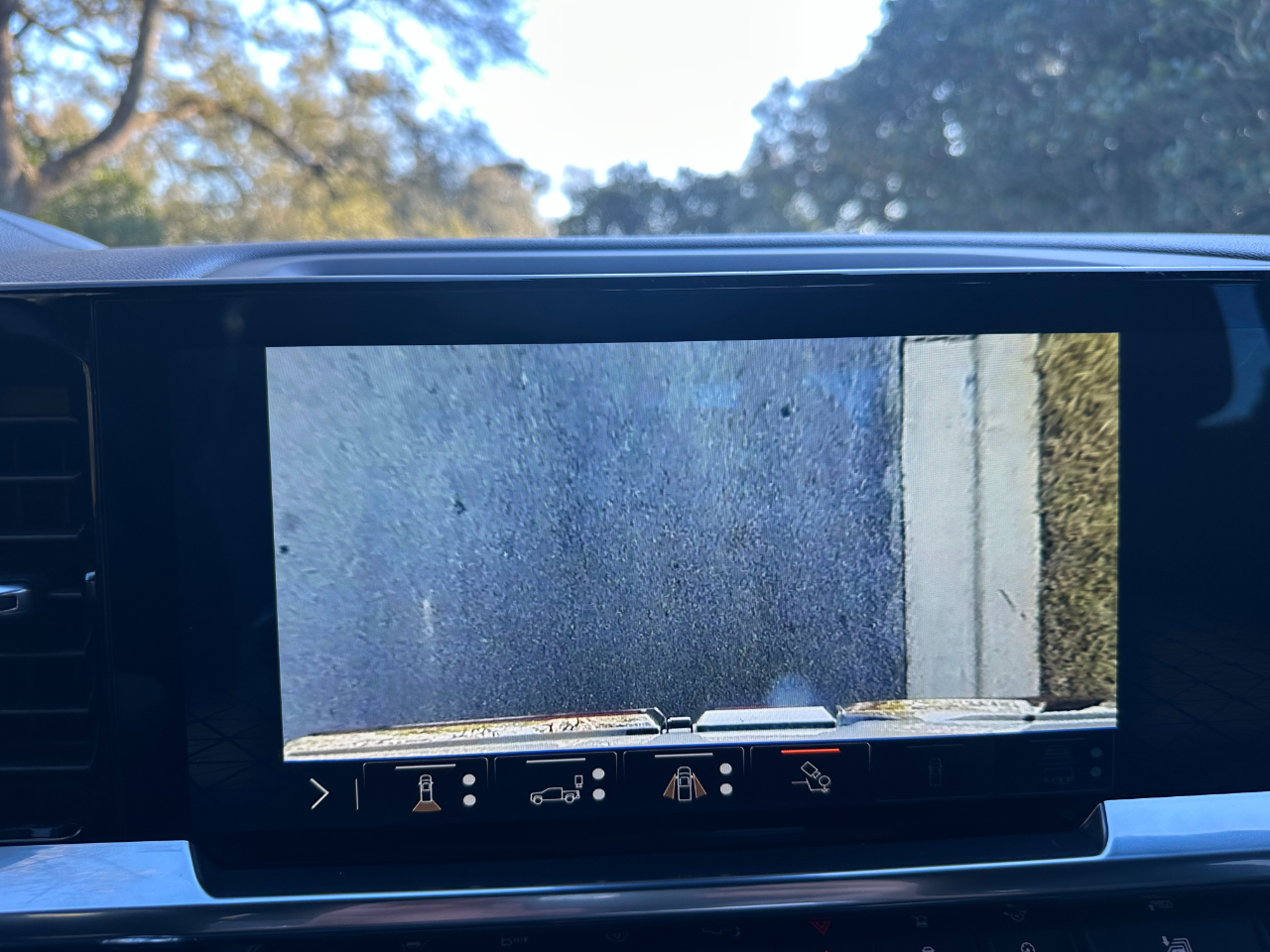 GMC Sierra 1500 4WD Crew Cab 147" Elevation w/3SB 2024