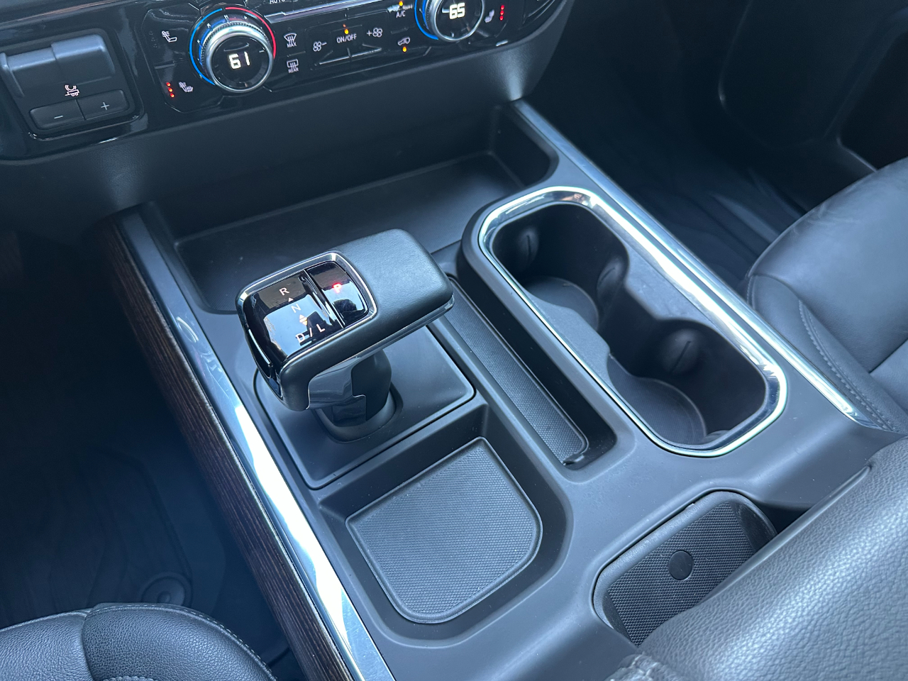 GMC Sierra 1500 4WD Crew Cab 147" Elevation w/3SB 2024