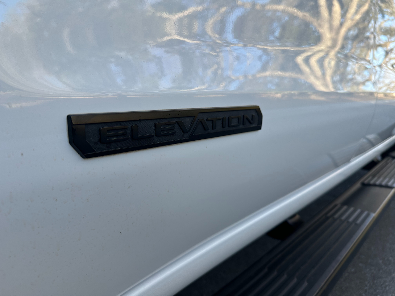 GMC Sierra 1500 4WD Crew Cab 147" Elevation w/3SB 2024