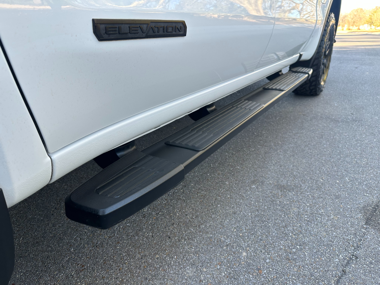 GMC Sierra 1500 4WD Crew Cab 147" Elevation w/3SB 2024