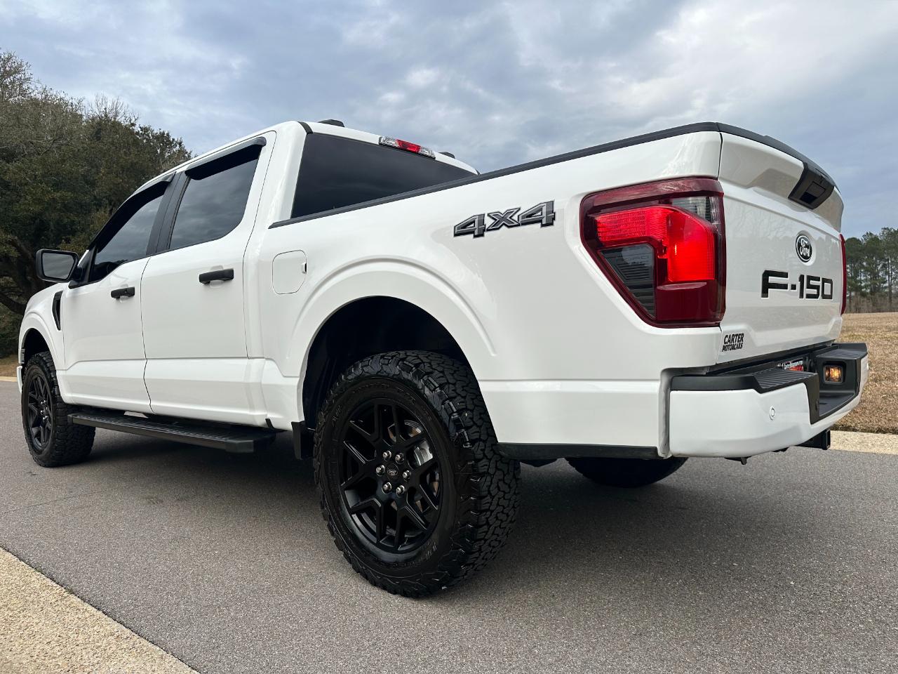 Ford F-150 STX 4WD SuperCrew 5.5' Box 2024
