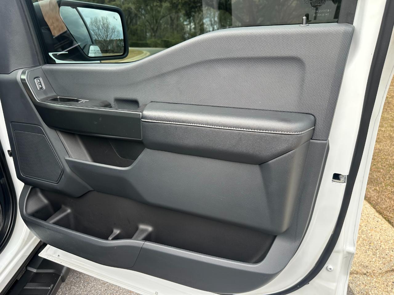 Ford F-150 STX 4WD SuperCrew 5.5' Box 2024