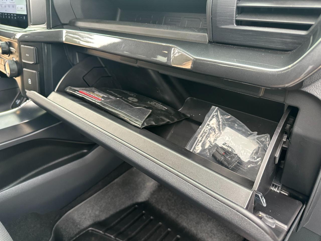 Ford F-150 STX 4WD SuperCrew 5.5' Box 2024