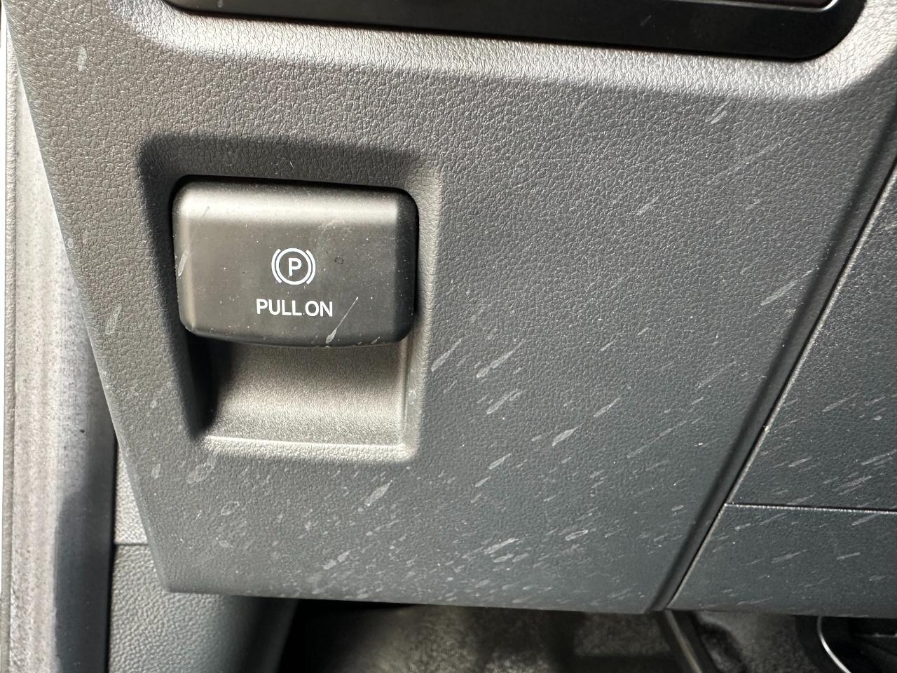 Ford F-150 STX 4WD SuperCrew 5.5' Box 2024