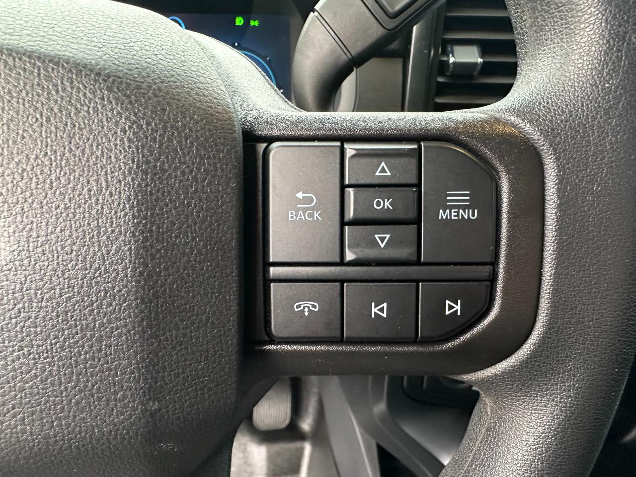 Ford F-150 STX 4WD SuperCrew 5.5' Box 2024