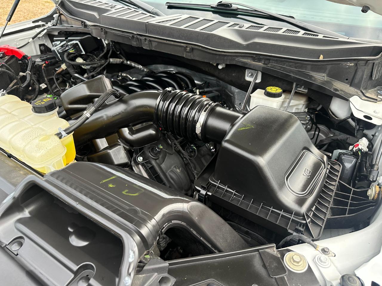 Ford F-150 STX 4WD SuperCrew 5.5' Box 2024