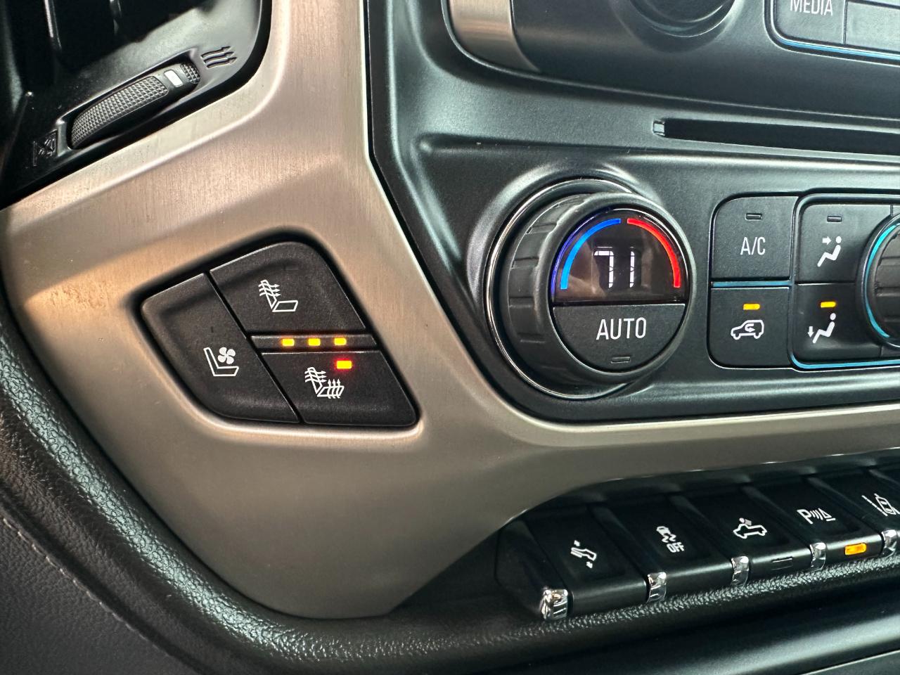 GMC Sierra 3500HD 4WD Crew Cab 153.7" Denali 2019