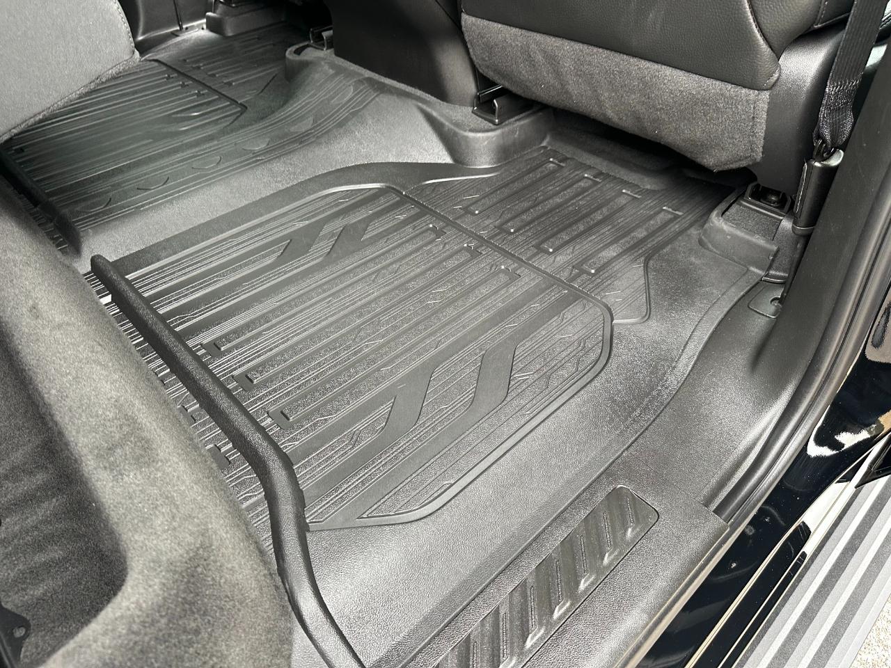 GMC Sierra 2500HD 4WD Crew Cab 159" Denali 2023