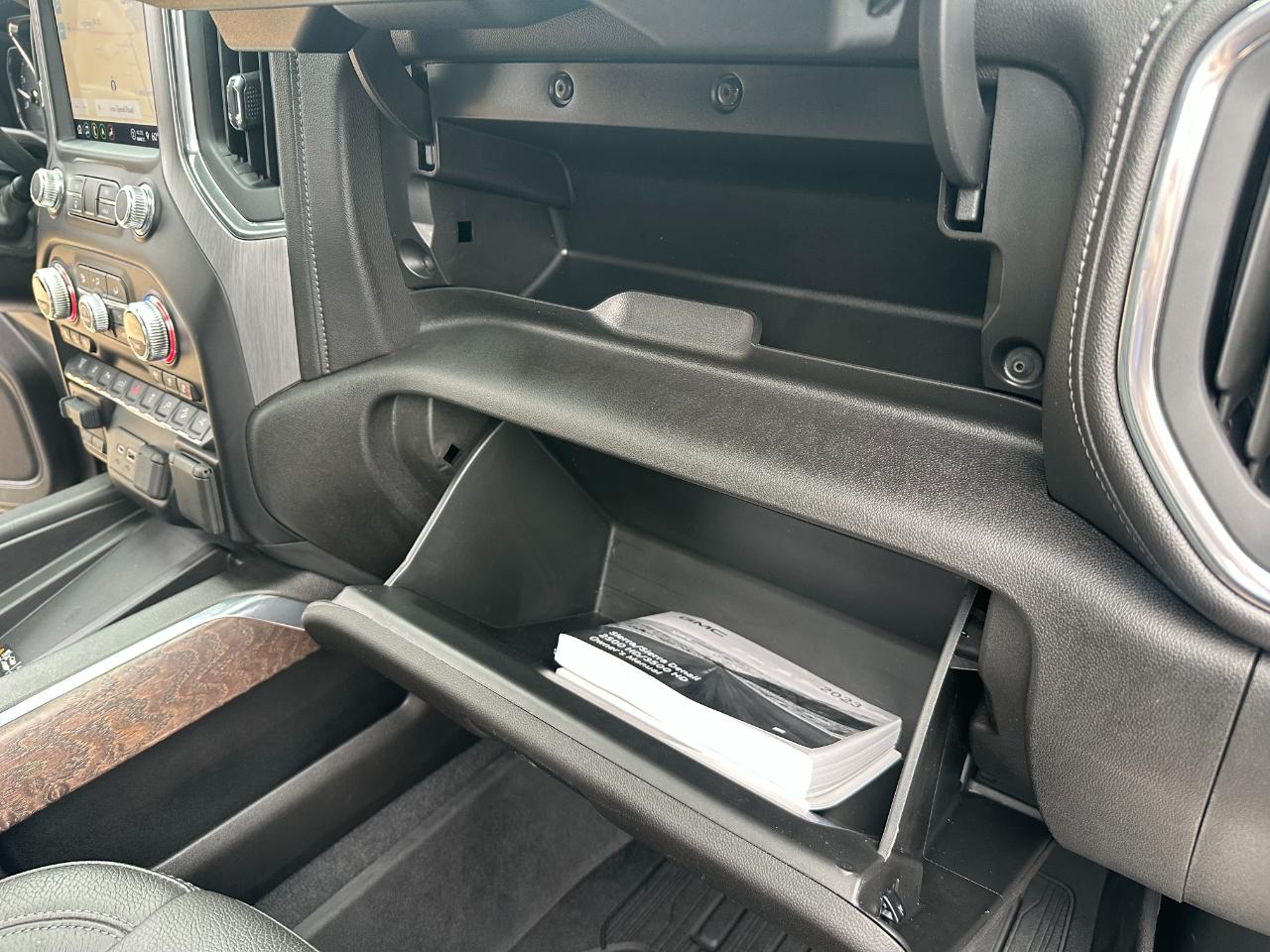 GMC Sierra 2500HD 4WD Crew Cab 159" Denali 2023