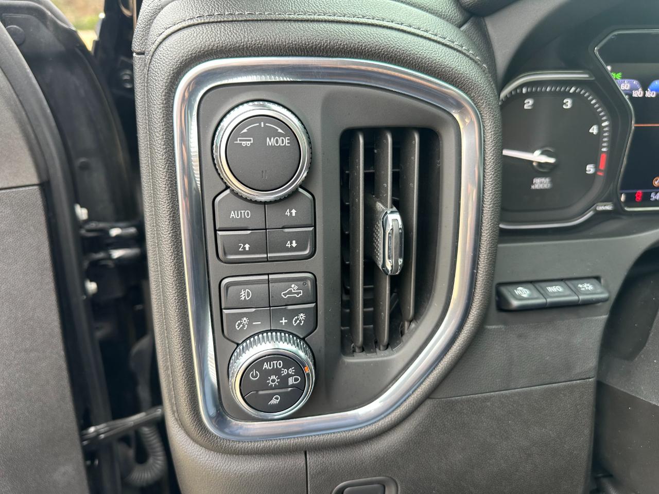 GMC Sierra 2500HD 4WD Crew Cab 159" Denali 2023